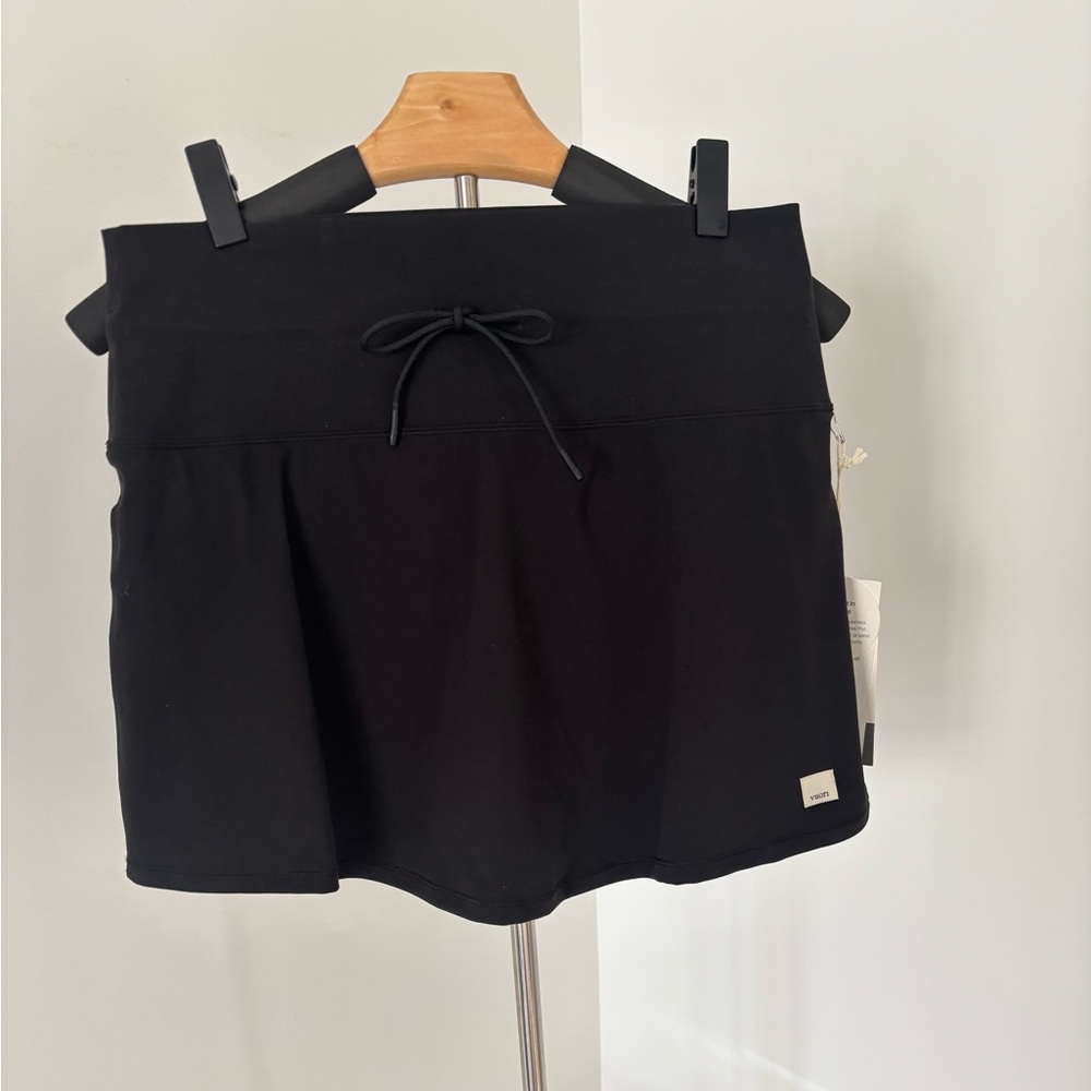Vuori Black Skirt with Drawstring
